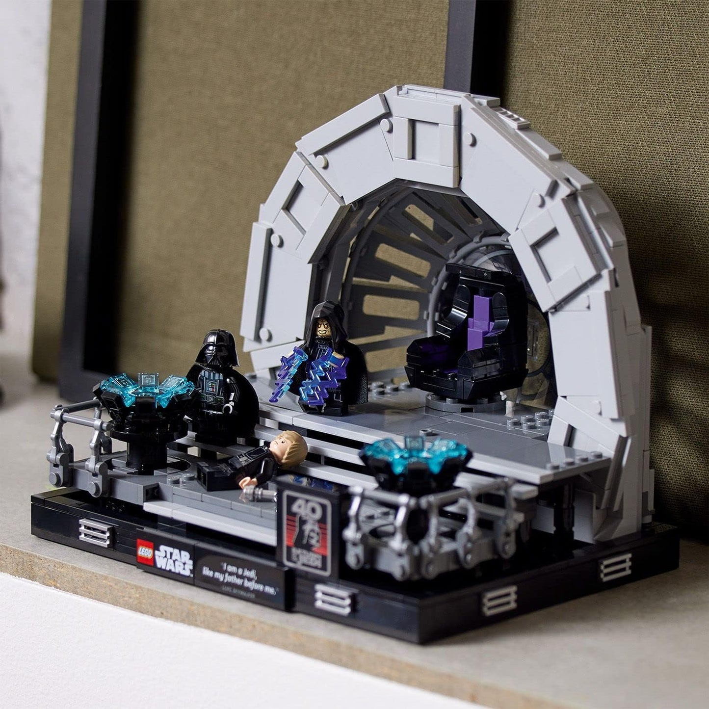 LEGO Star Wars Emperor’s Throne Room Diorama 75352 Building Set